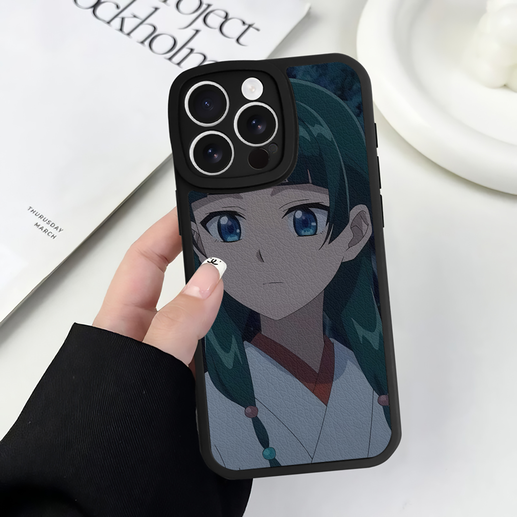 薬屋のひとりごと The Apothecary Diaries 【iPhone 16シリーズ対応】シリコンスマホケース（レザー調） 材質：シリコン